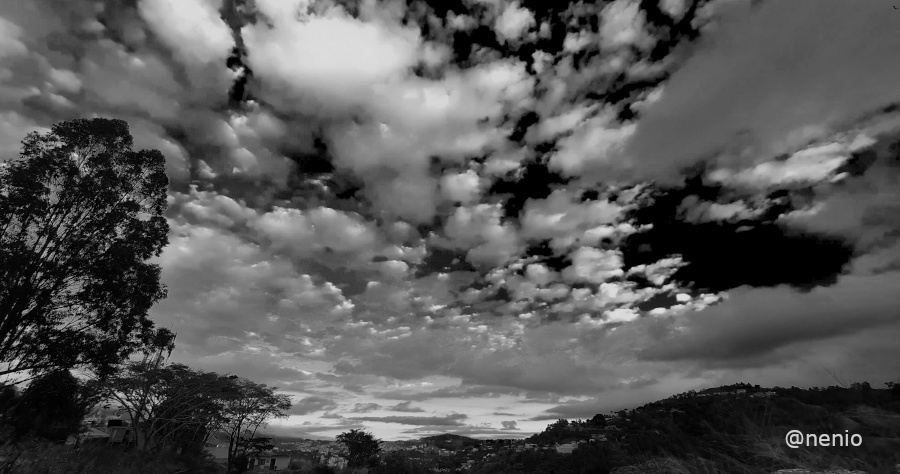 clouds-caracas-015-bw.jpg