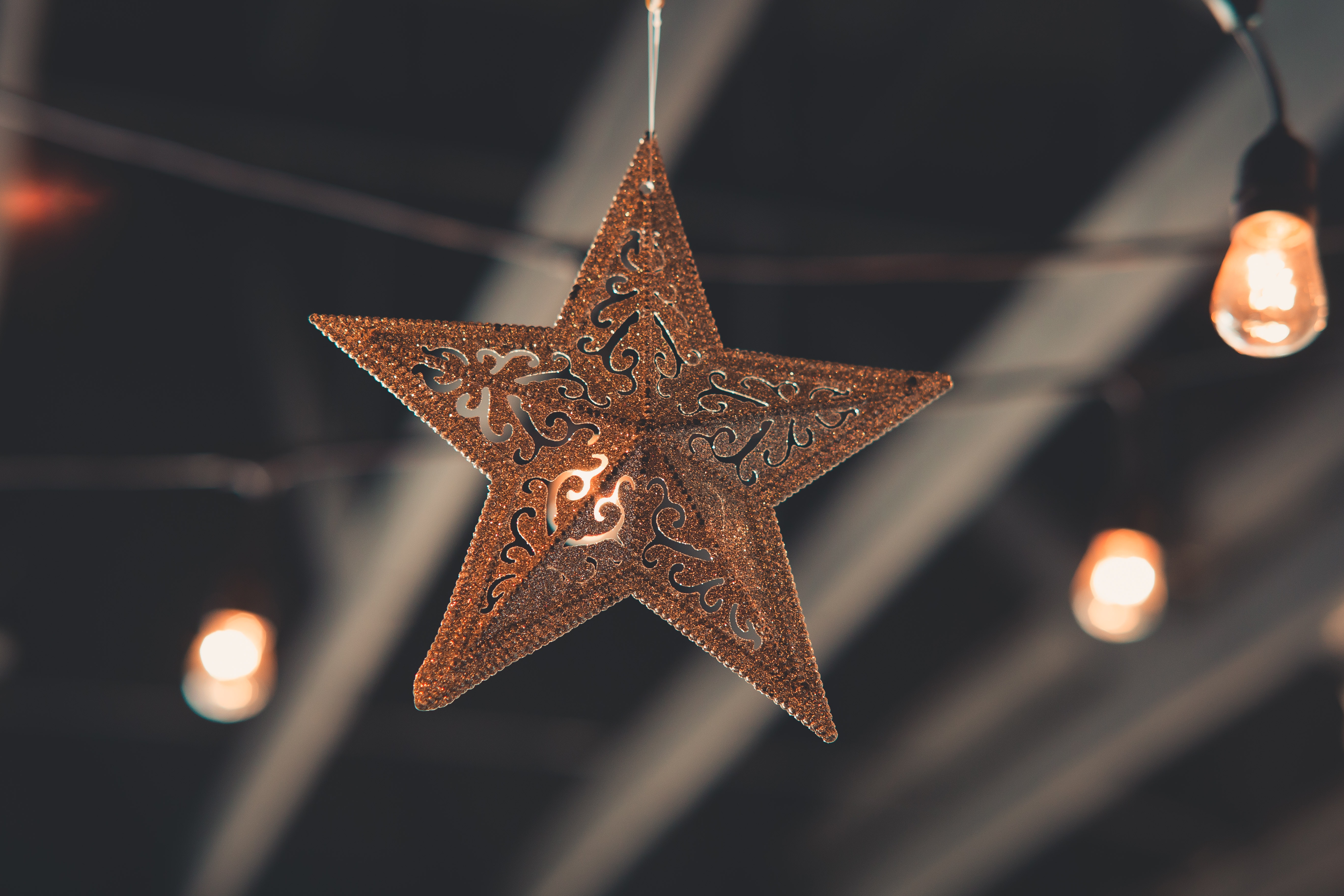 brown-star-hanging-decor-1835894.jpg