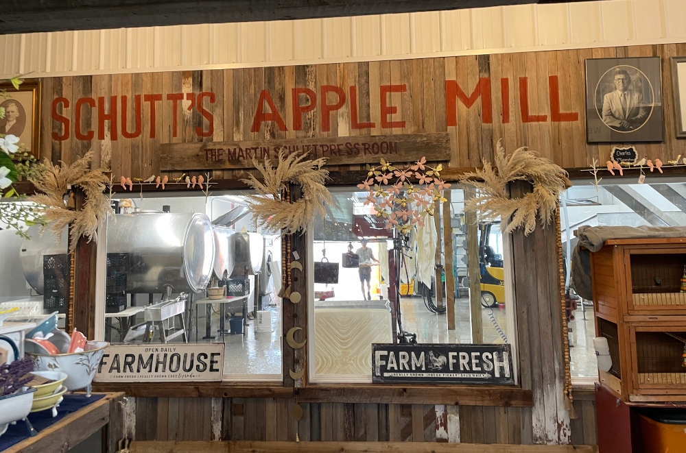 silverbloggers-market-cider-mill-3.jpg