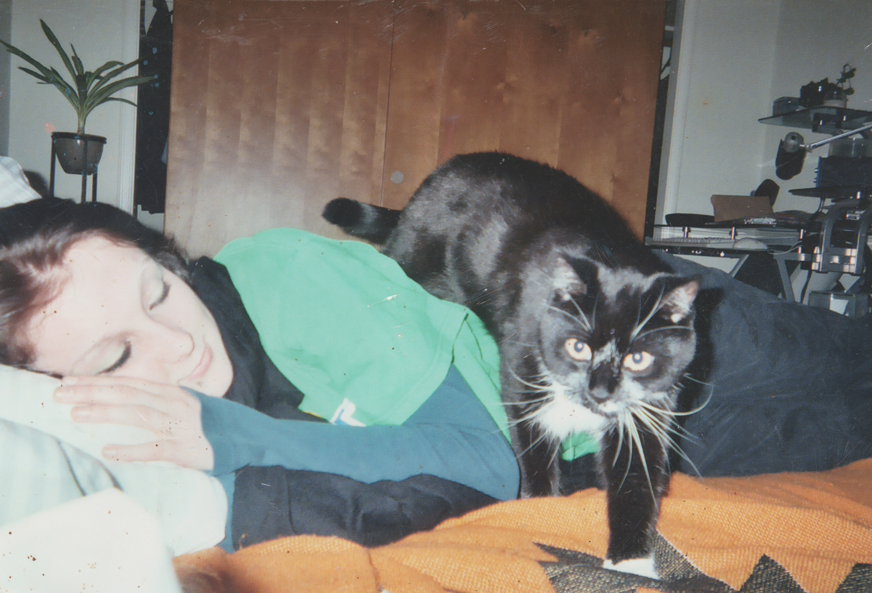 2000's - Crystal, black cat, maybe pdx.jpg