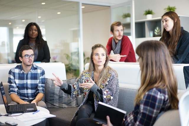 workplace_team_business_meeting_business_people_business_teamwork_office_people-559565.jpg!d.jpg