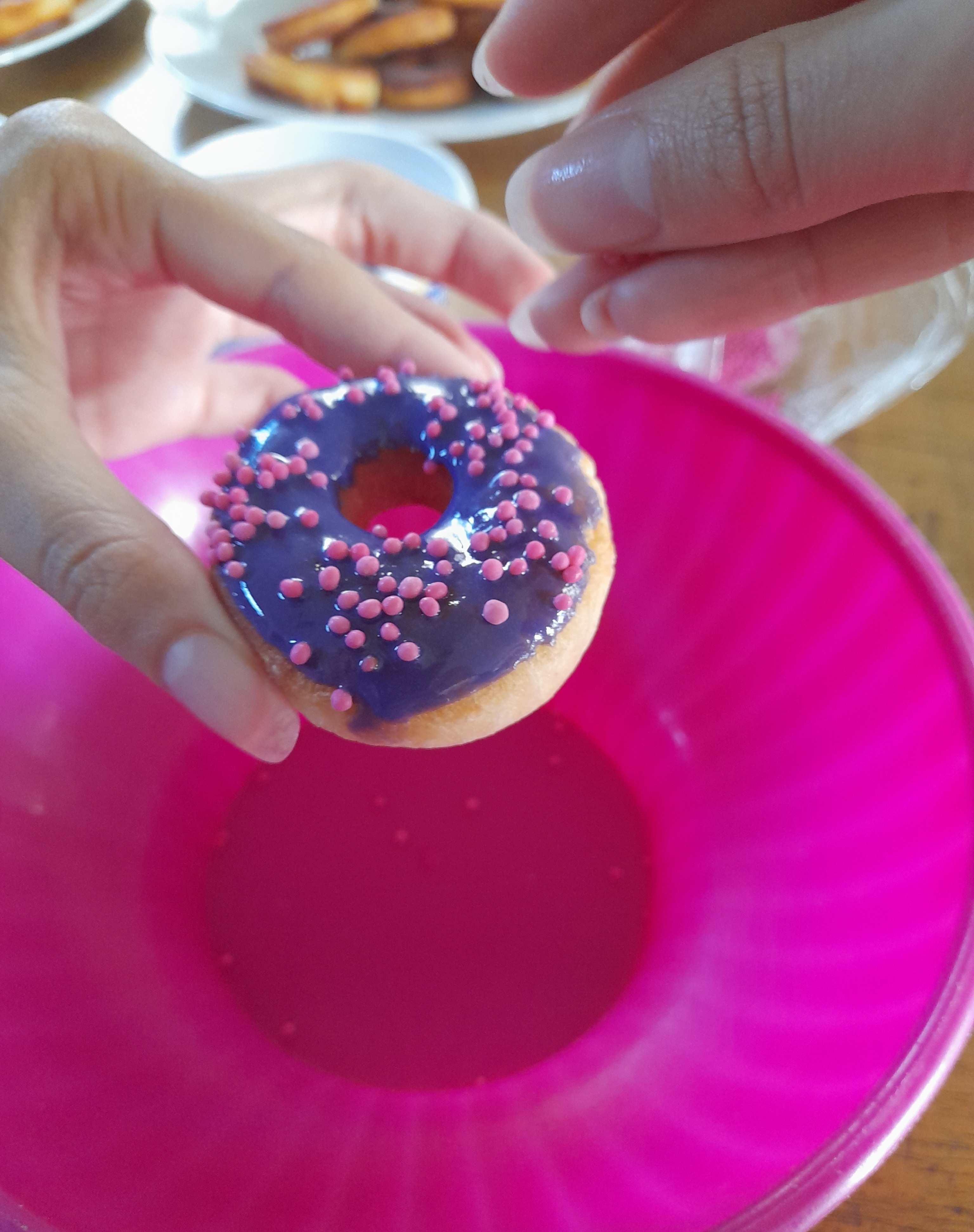 Mini donas en máquina 🍩 ¡Ricas, fáciles y esponjosas! Receta de Norali -  Cookpad