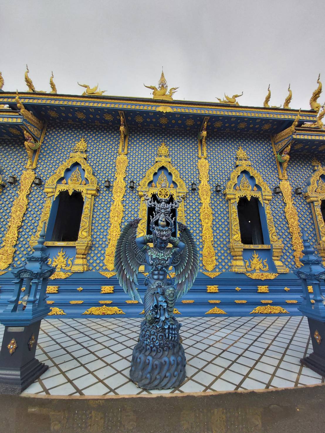 Wat Rong Suea Ten3.jpg