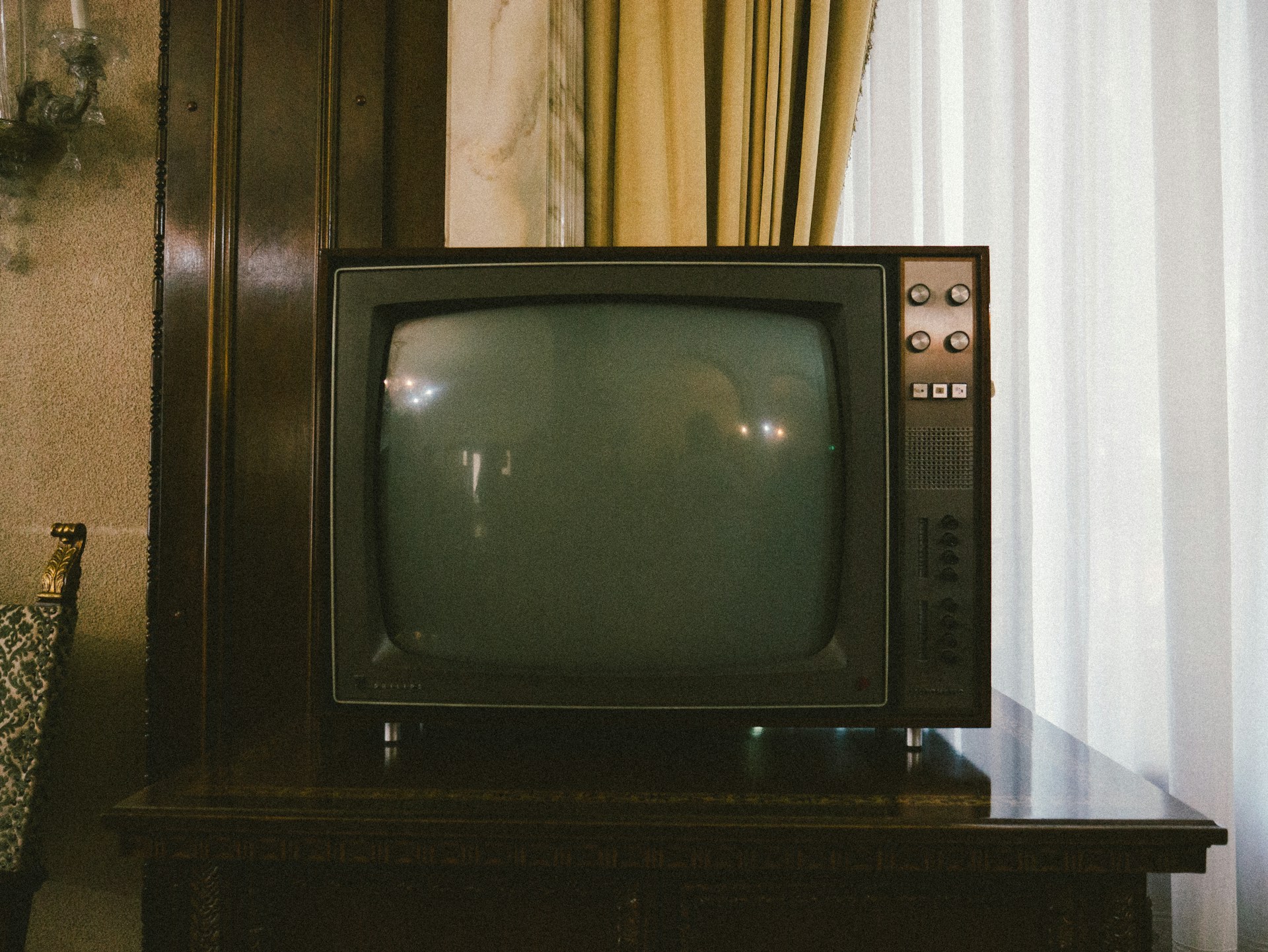  " " \"pj-gal-szabo-U8kNV-0dCS0-unsplash.jpg\"""