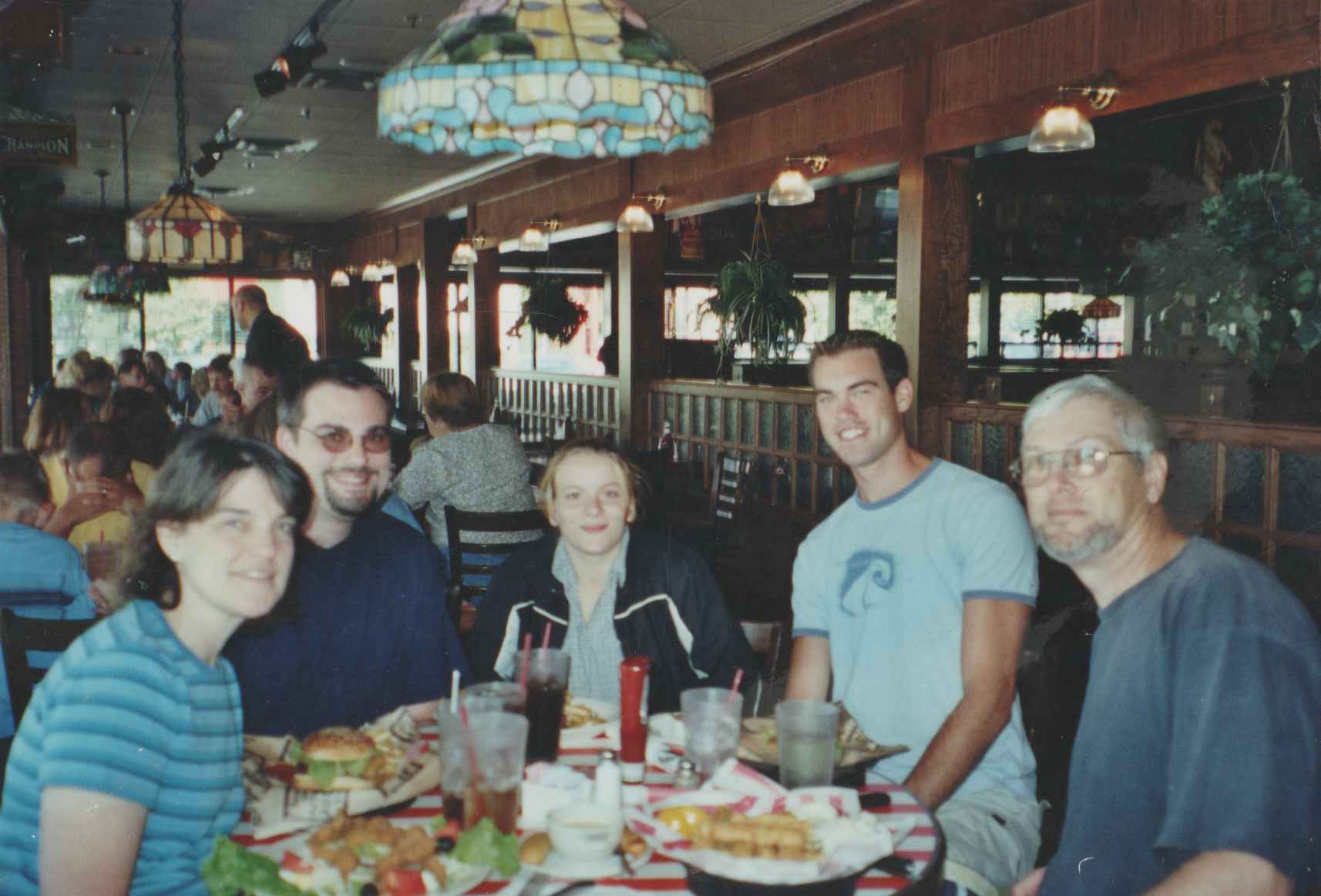 2004 - Williams family, Puyallup, WA.png