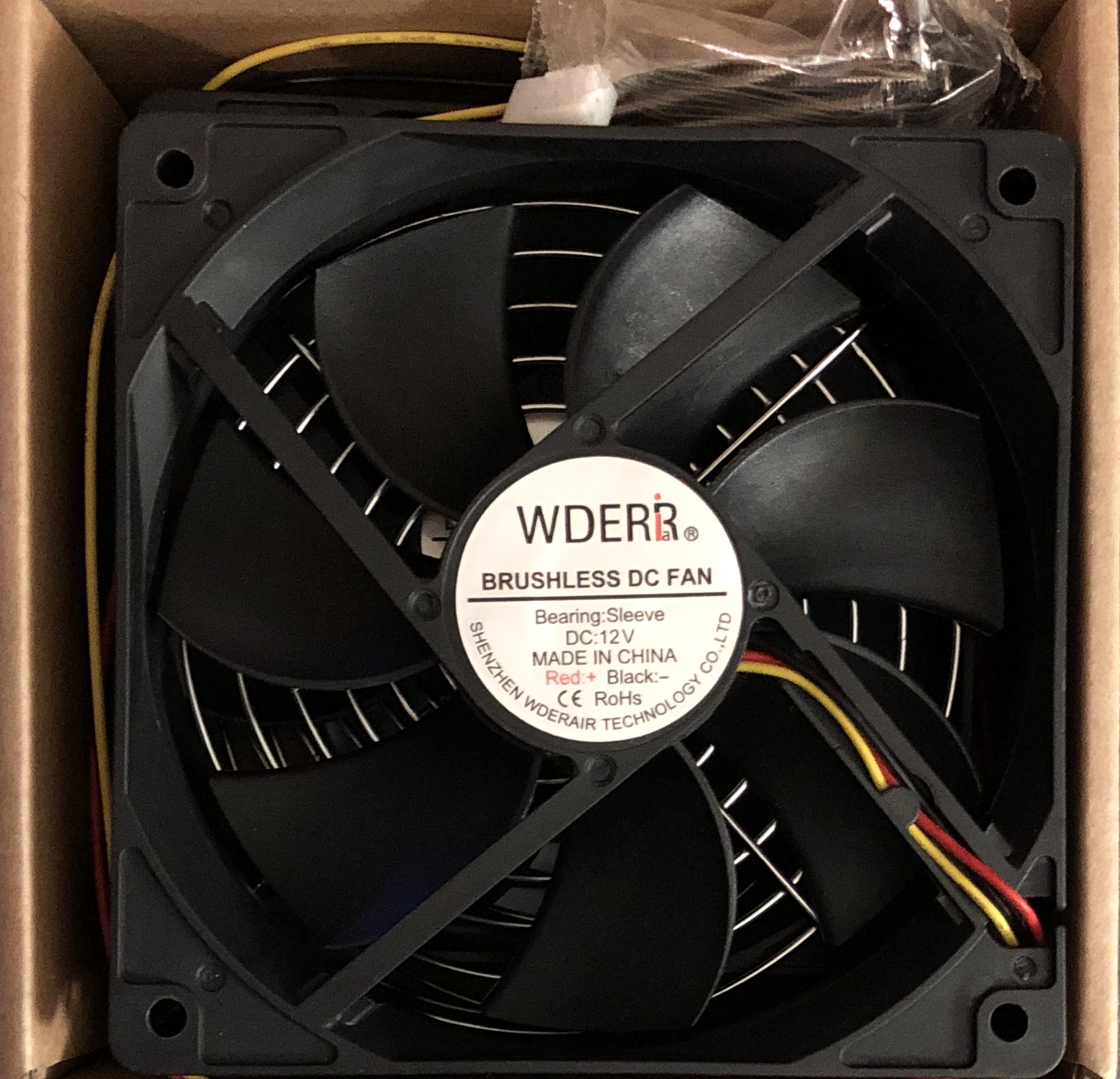 Shenzhen WDERAIR Technology Co, Ltd 12V DC Brushless 120mm 3-Pin.JPG