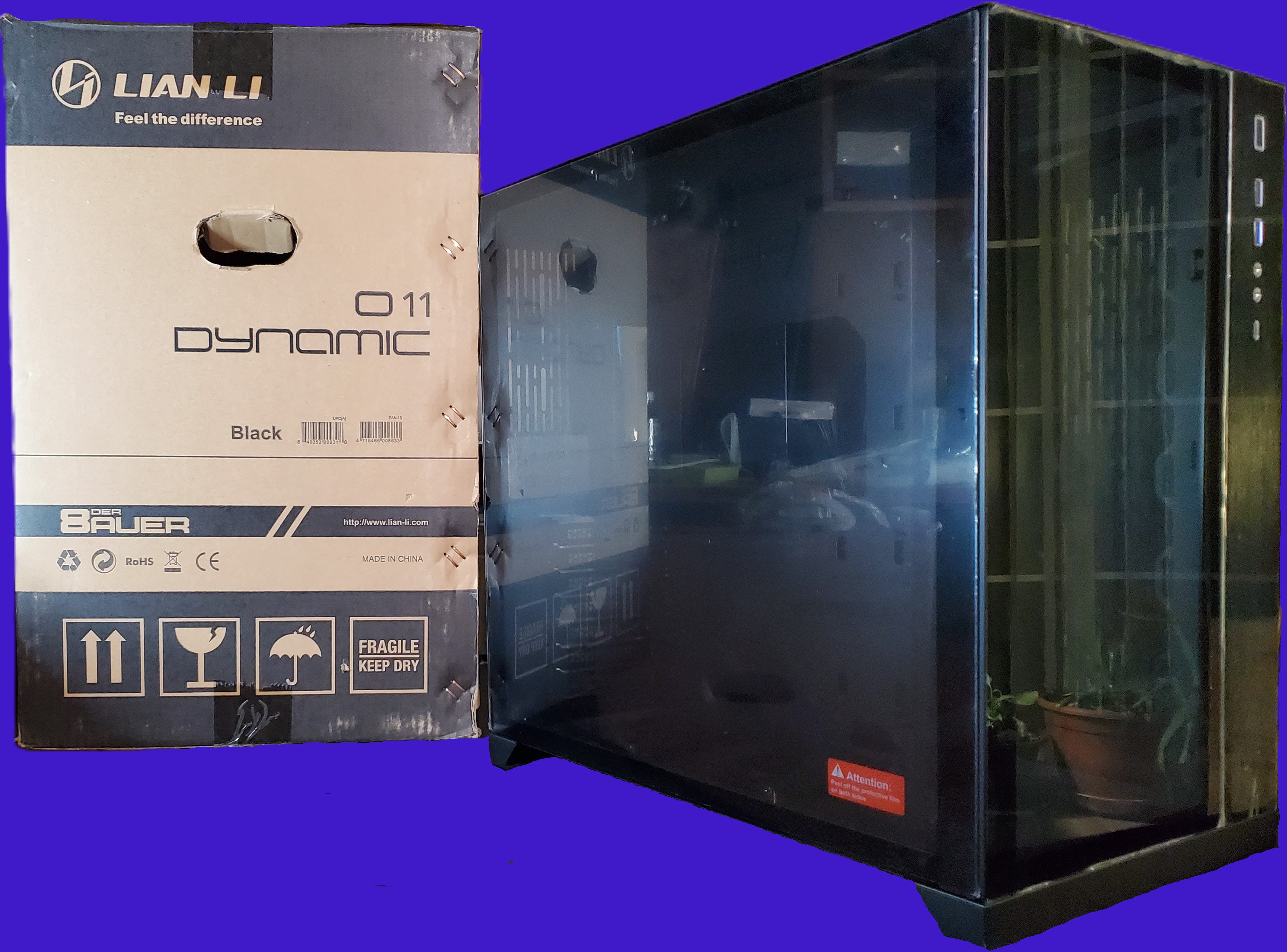 Lian Li O11 Dynamic ATX Mid-Tower Panoramic PC Case.jpg
