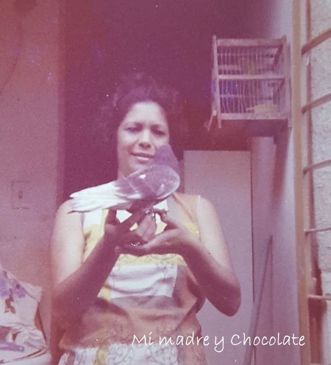 mi mama y chocolate.jpg