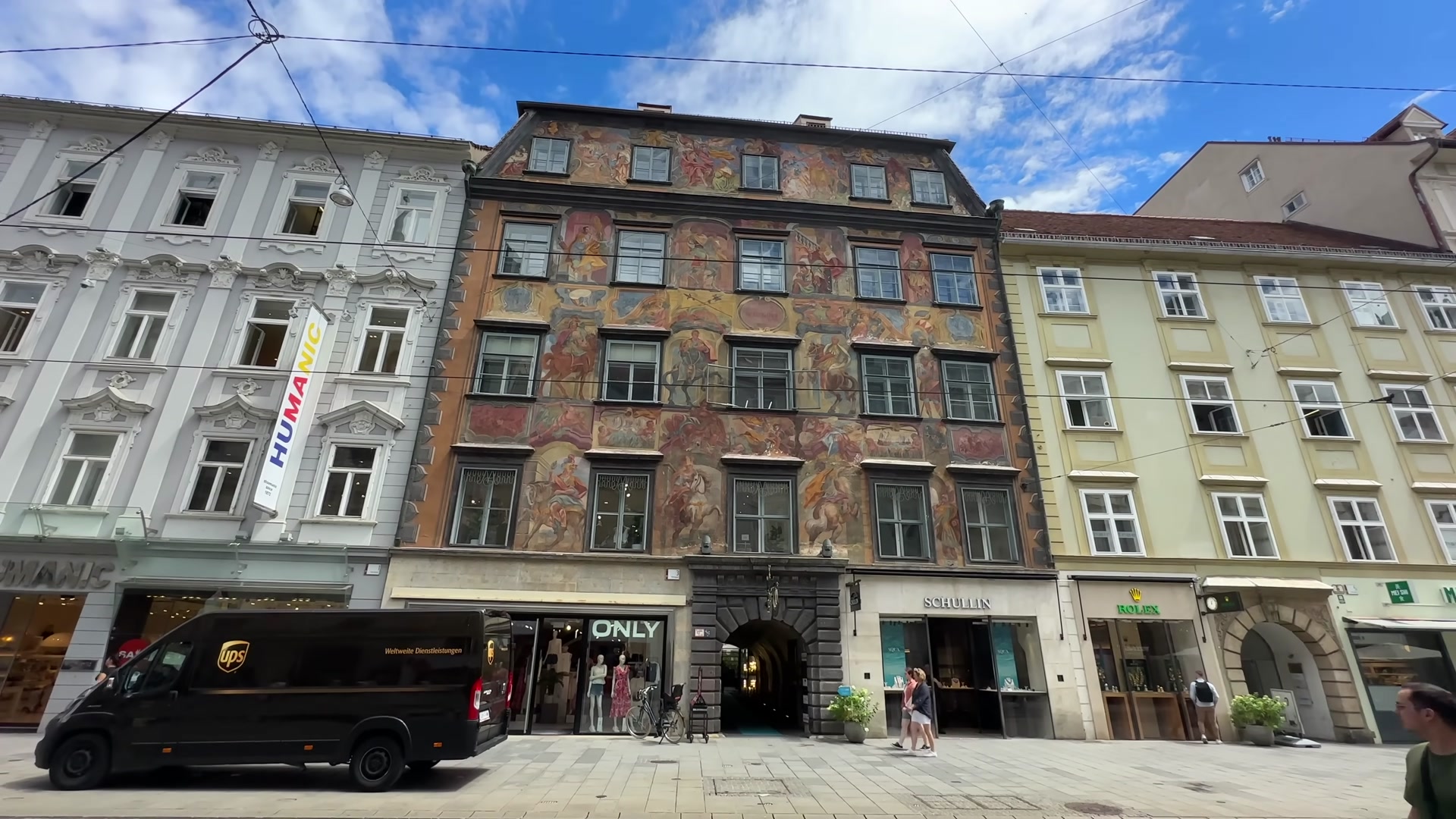 156.jpg