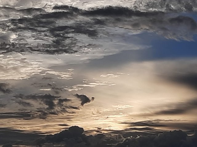 sunset cloud 3.jpg