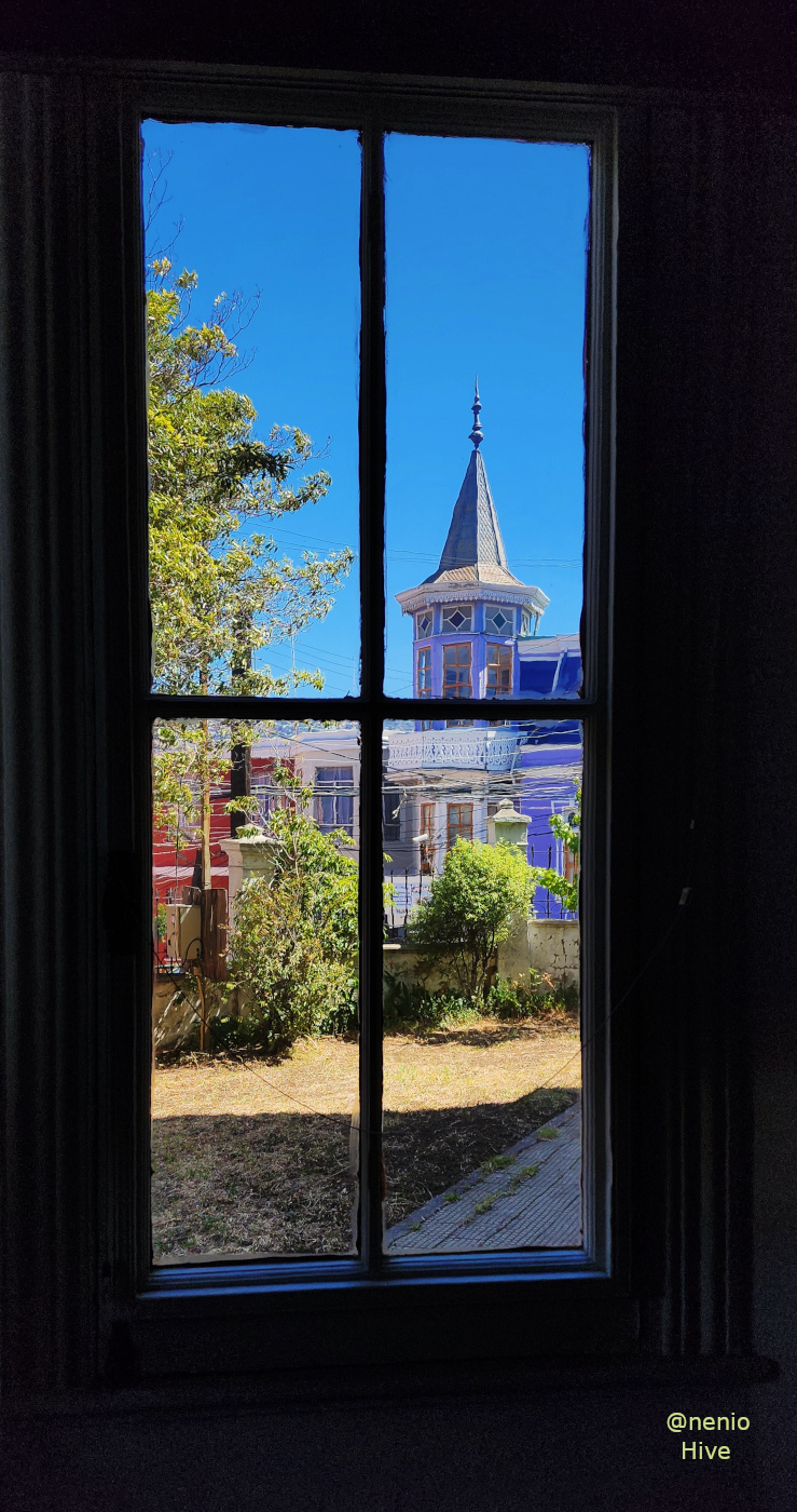 window--with-a-view-001.jpg