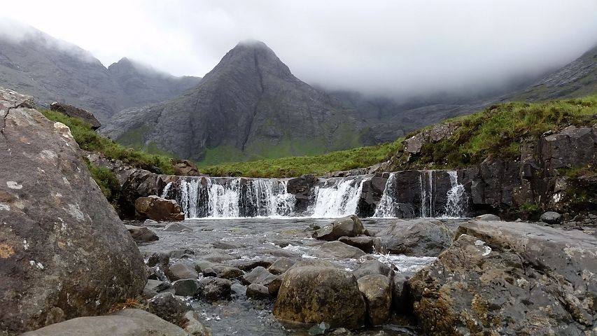 fairy-pools-2399936__480.jpg