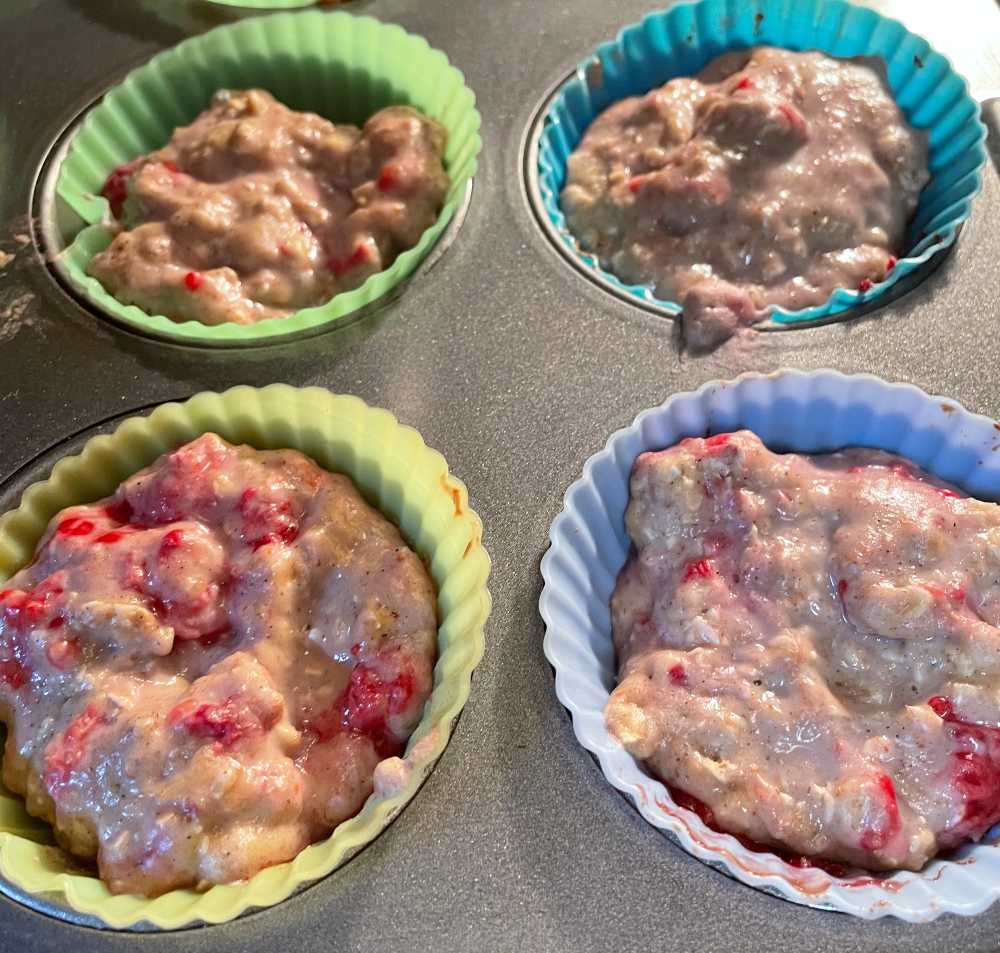 baking-raspberry-muffins-2.jpg