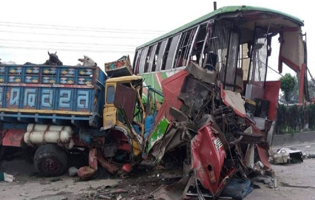 3-baec-officials-among-4-killed-in-savar-road-crash.jpeg