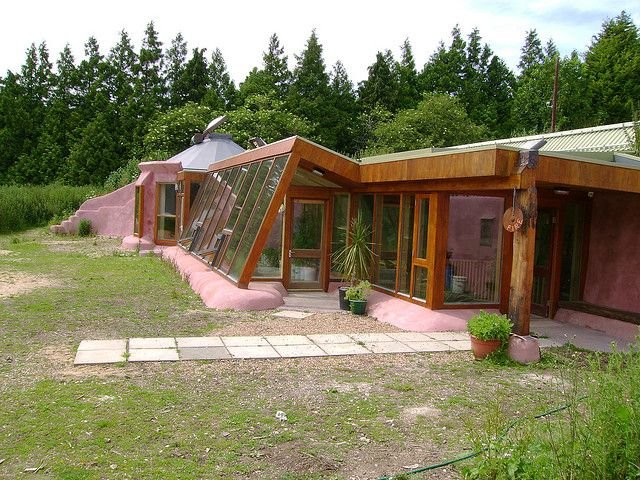 0200b399ed467a77475583b3a493e54b--natural-building-green-building.jpg