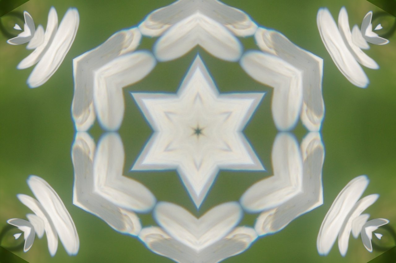 08May13_930_planet_kaleidoscope_1600.JPG