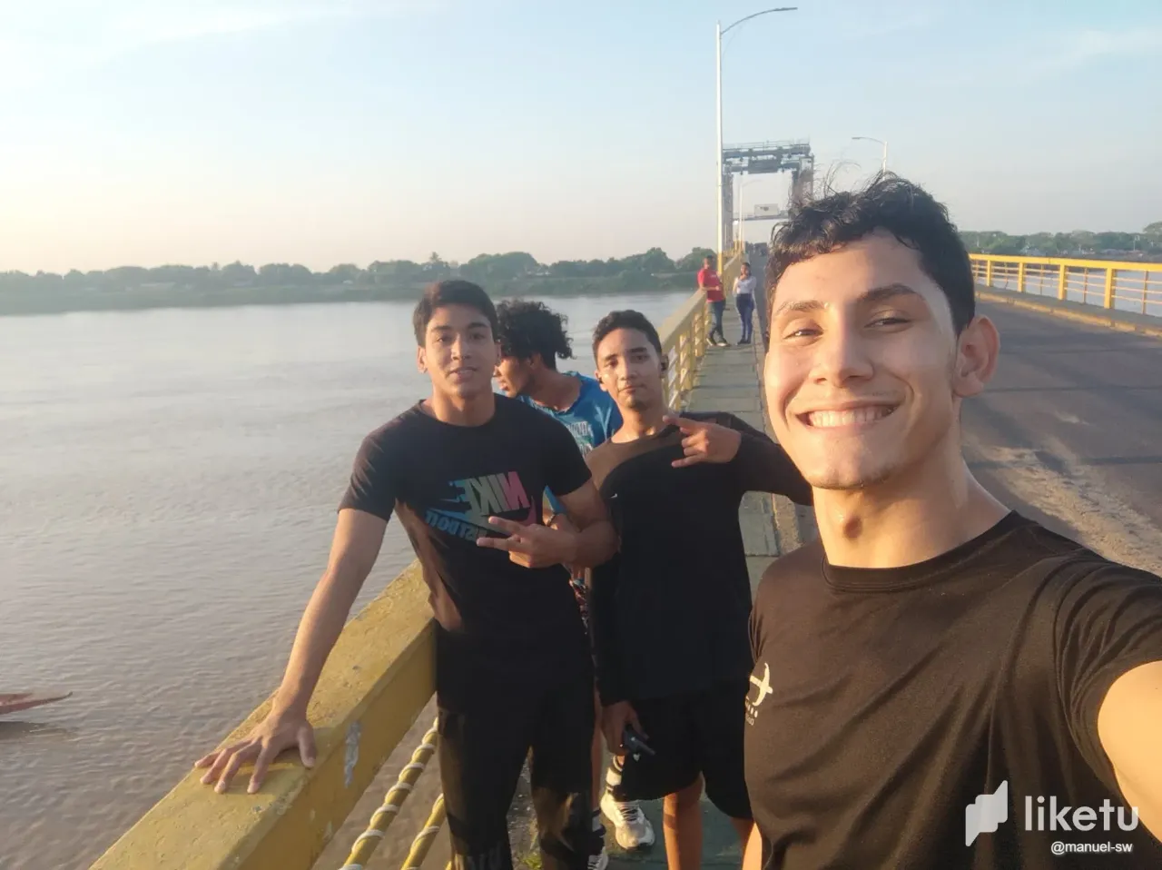 NqUvMUeucEOxLdmY_WhatsApp_Image_2025-04-13_at_9.51.23_PM_1.webp