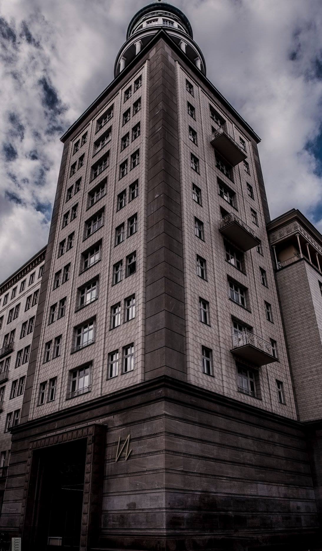 Berlin Frankfurter Tor.jpg