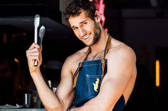 can-we-guess-what-type-of-chicken-this-hot-chef-s-2-13049-1469051667-8_dblbig.jpg