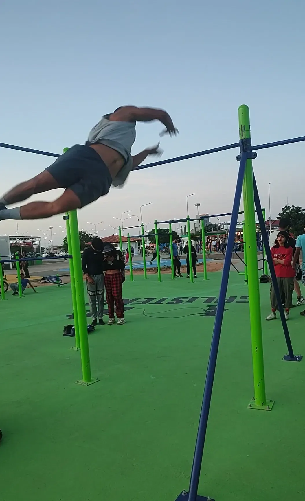 OLV86Cg00MvUPhyv_Screenshot_20250701-222619_Fotos.webp