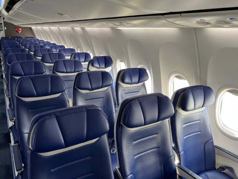 Image Source: https://onemileatatime.com/reviews/southwest-airlines-boeing-737/