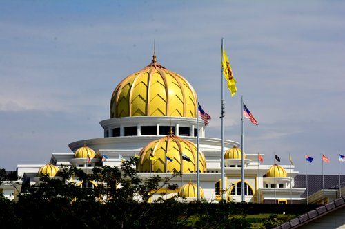 Malaysia Diaries National Monument Istana Negara Kuala Lumpur Travelfeed