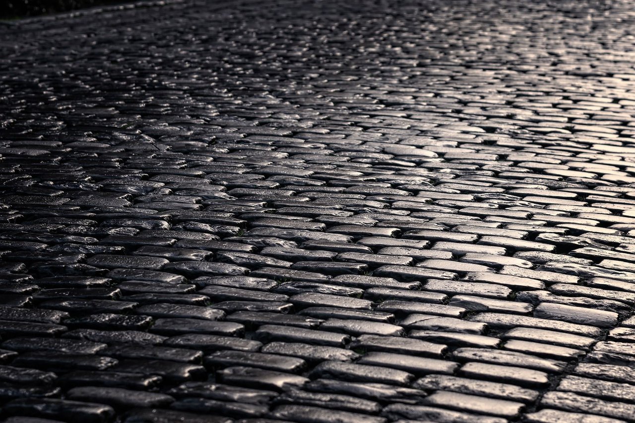 road-3889536_1920.jpg