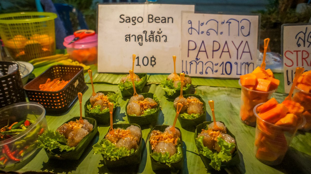 Sago bean and papaya chunks