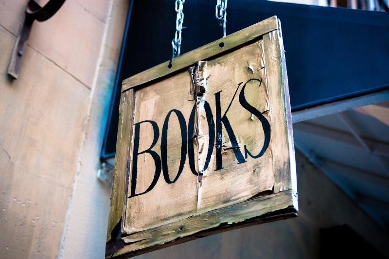 books banner.jpg