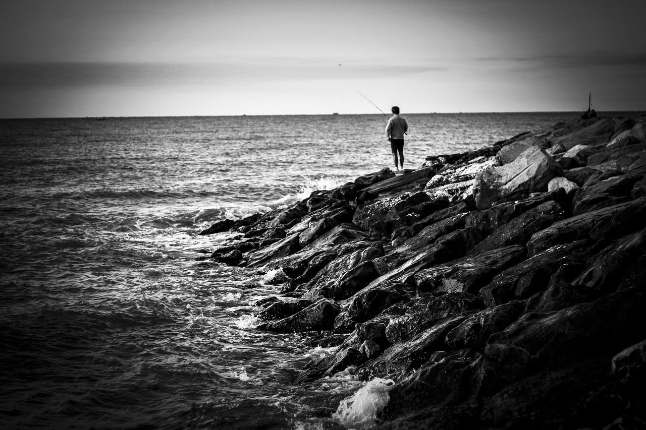 fishing-1606352_1280.jpg