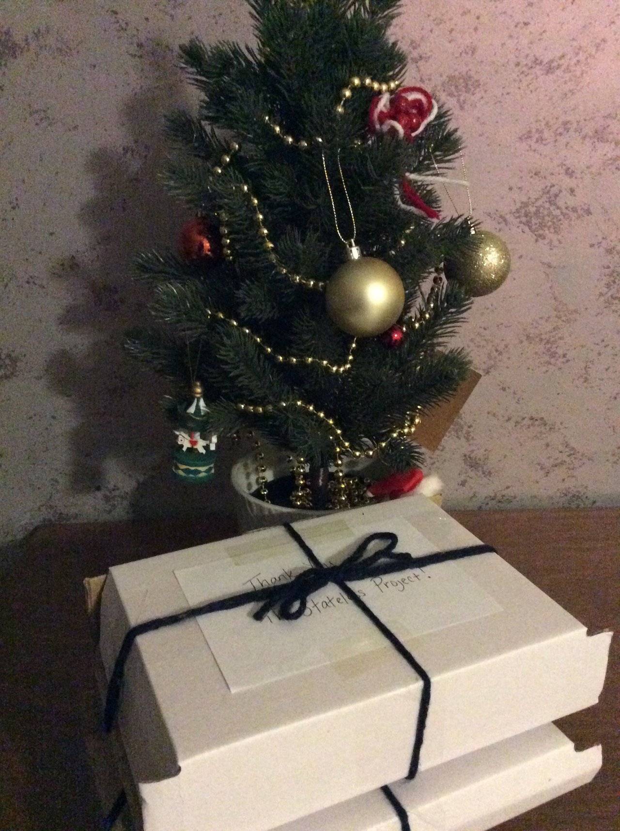 https://s3.us-east-2.amazonaws.com/partiko.io/img/helenoftroy-designing-cards-for-charity--sending-out-orders-zow7ojou-1543669280211.png