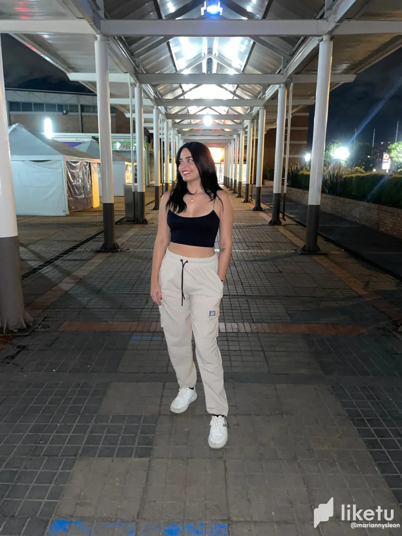clvy8b0s400ukvtsz0uf92b9q_1000147939.webp