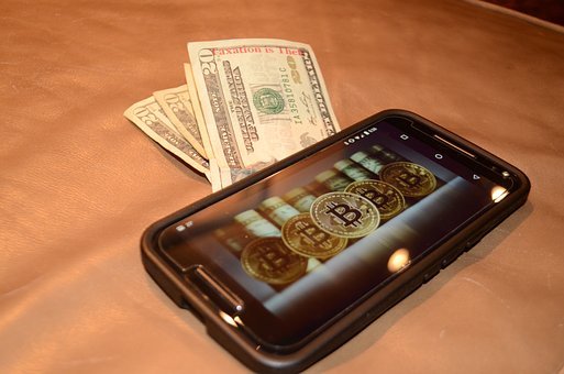 pay with bitcoin.jpg