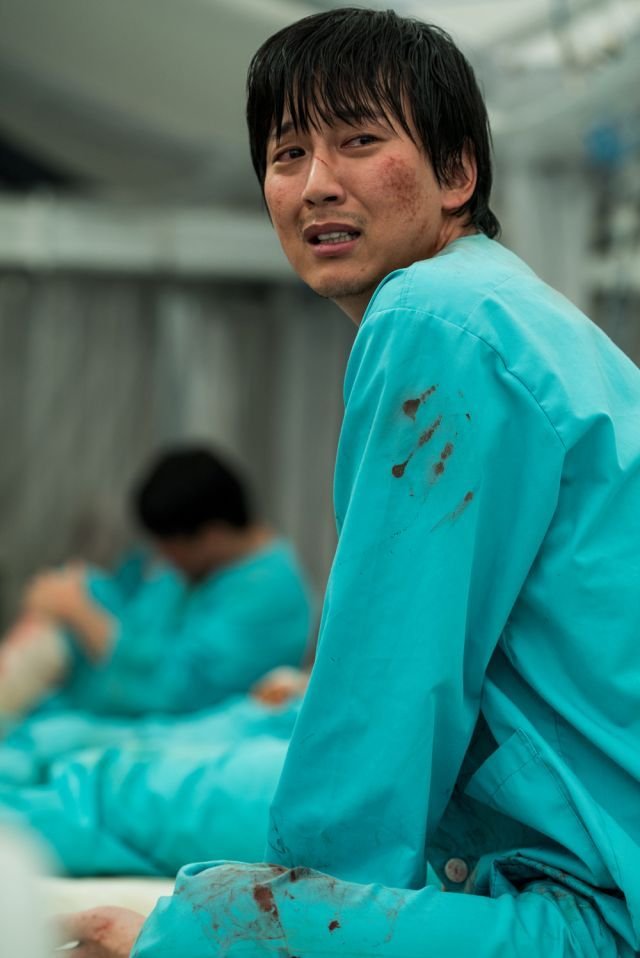 [Photos] Added new stills for the Korean movie 'Pandora'.jpeg