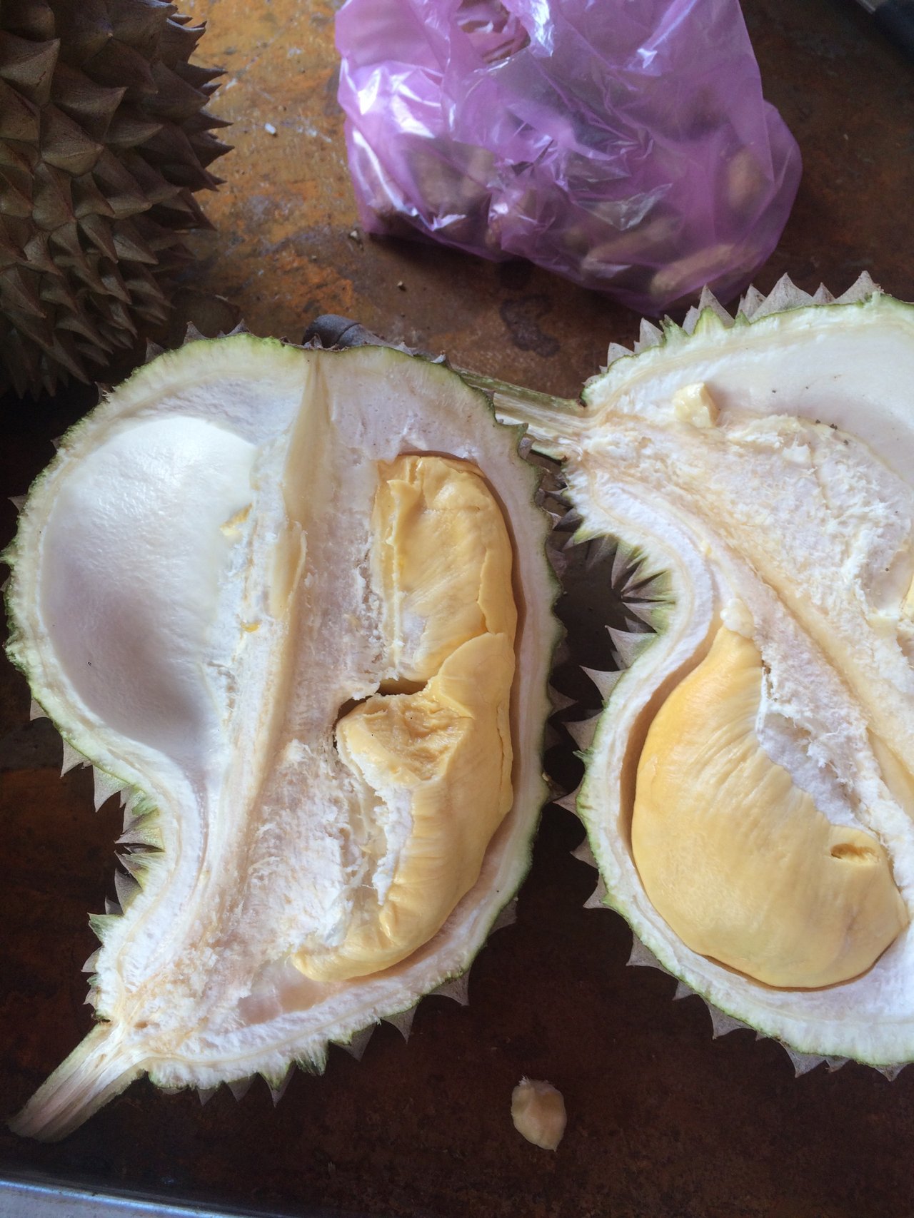 Quite the smell, Quite the effort, Quite the time eating this fruit that is not for me.