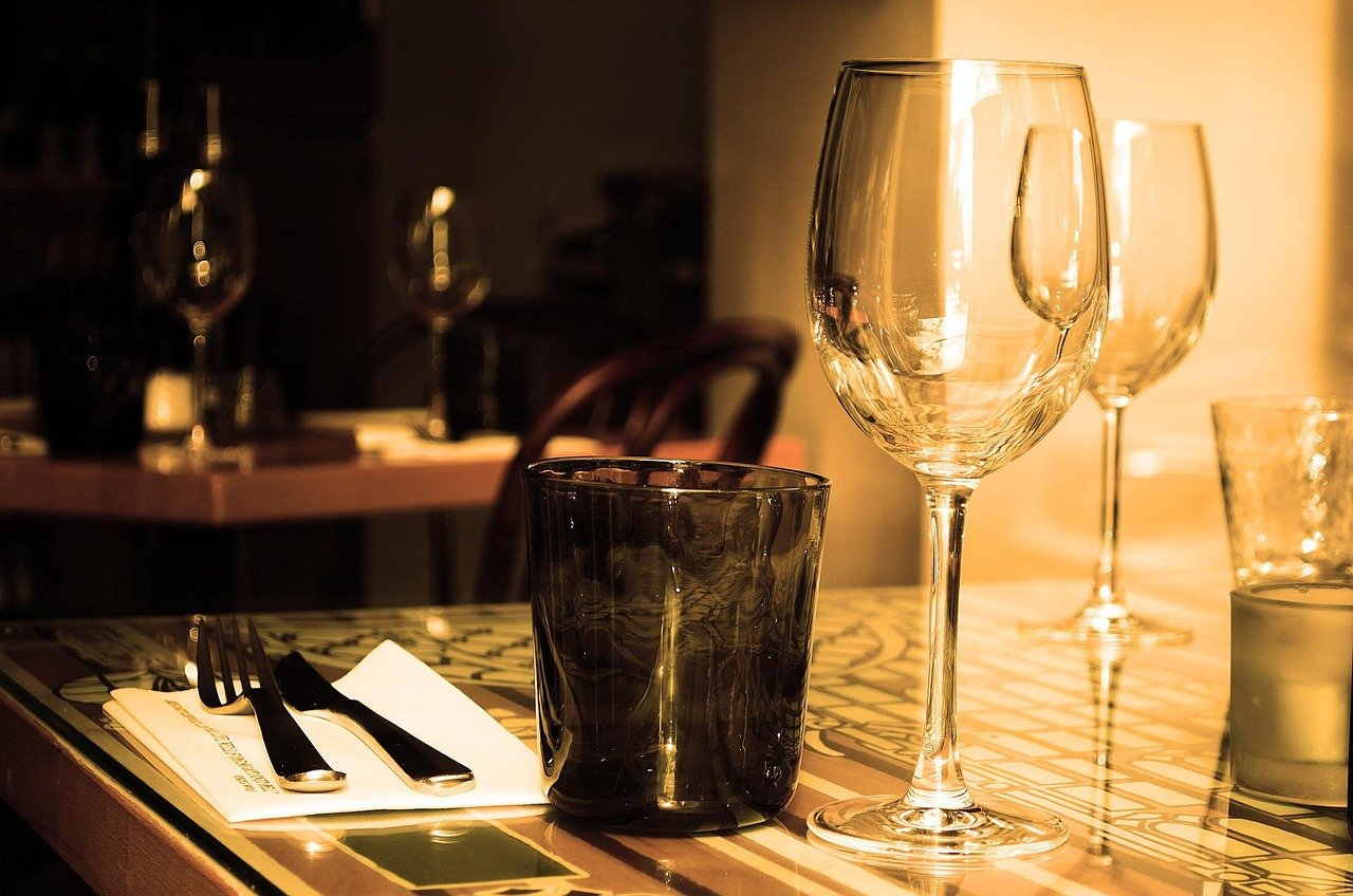 wine-glass-71380_1280.jpg