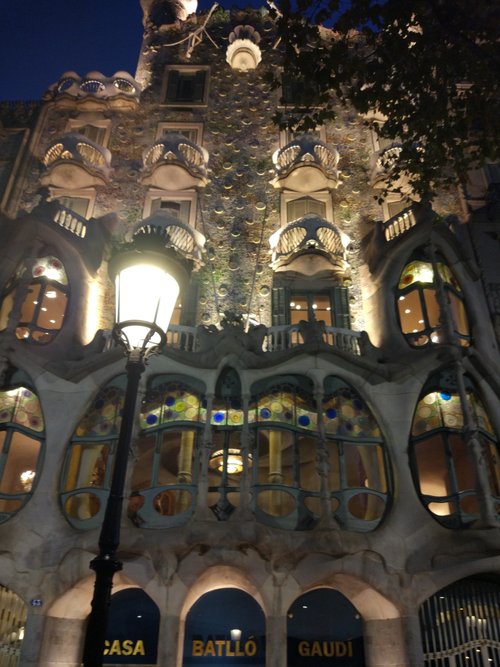 Travel In The Footsteps Of Antoni Gaudi 1 Casa Batllo Travelfeed