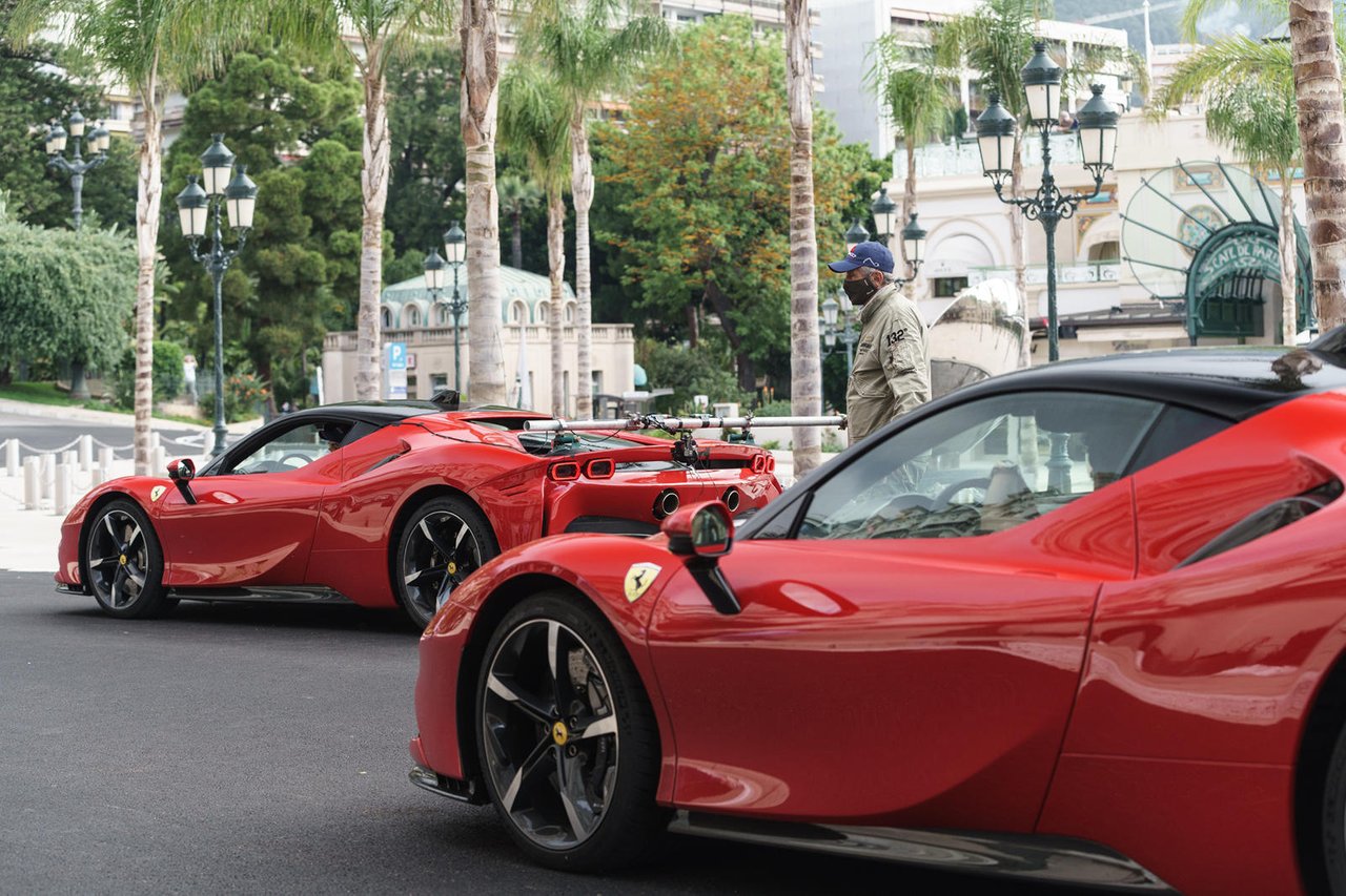 Ferrari sf90 Stradale салон