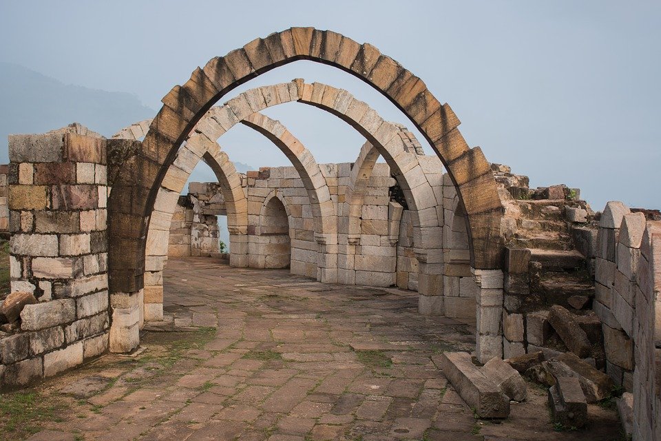 archaeological-2370325_960_720.jpg