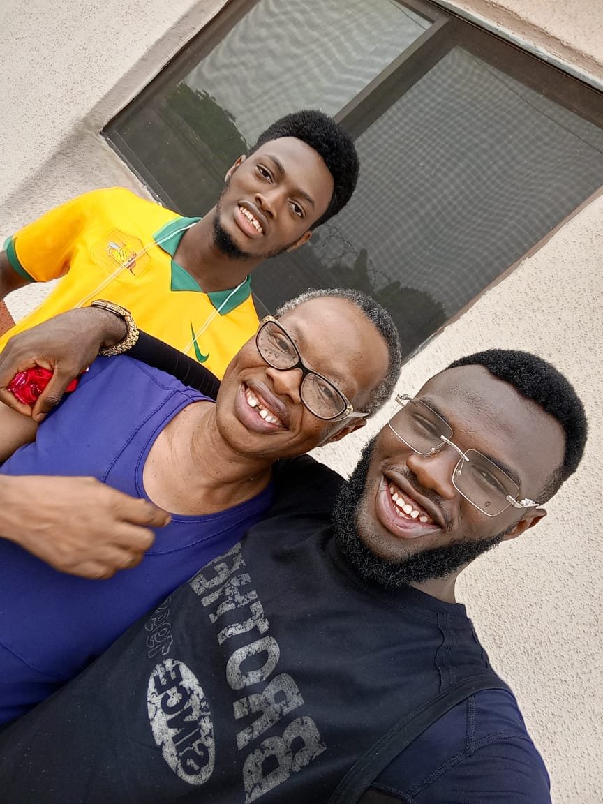 Gates Ogbebor on Hive- Meet my Family.jpeg