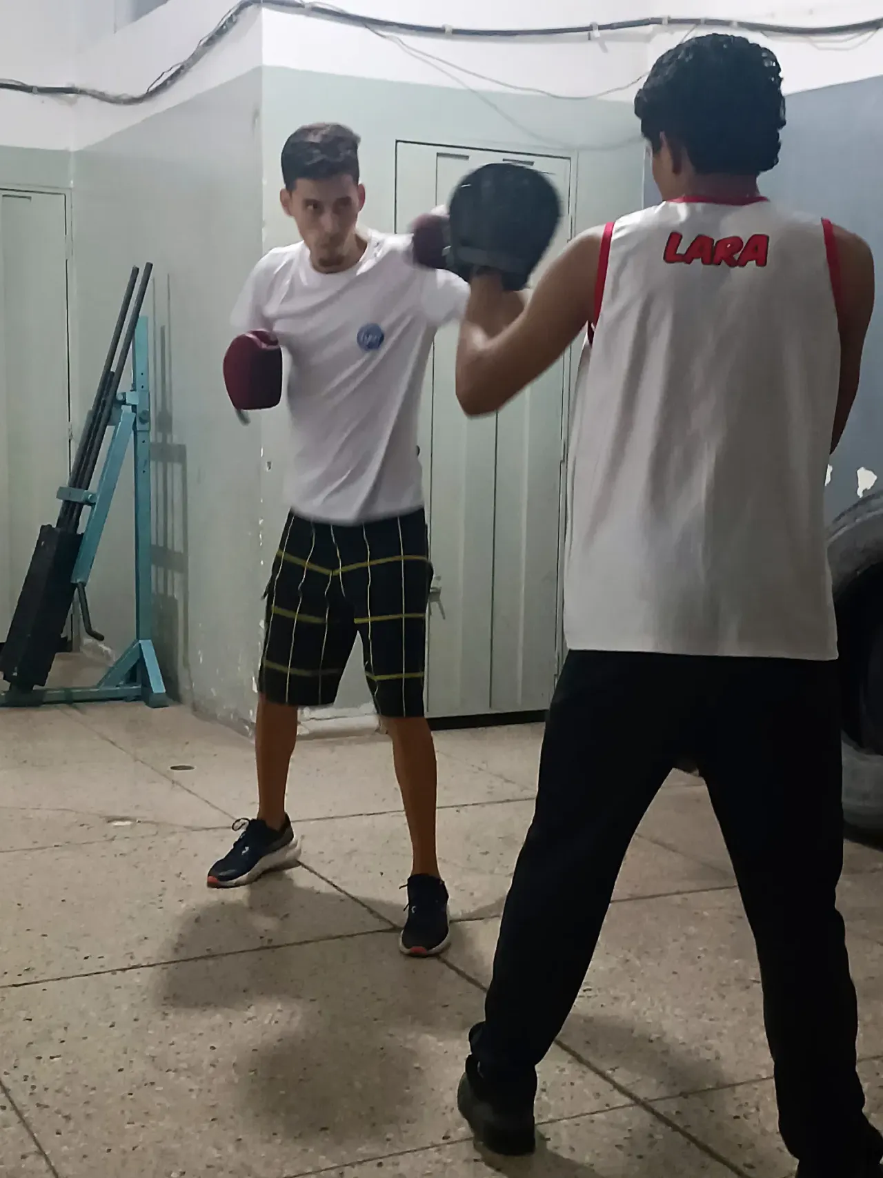 r4lT4BTf9pHLl8ej_1000483388.webp