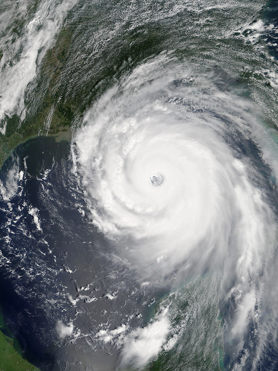960px-Katrina_2005-08-28_1700Z.jpg
