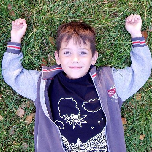 Трактор чистить сніг